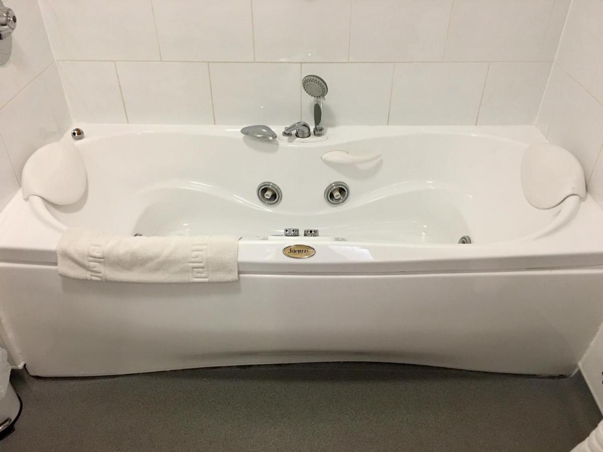 Padbrook Park Hotel 3*