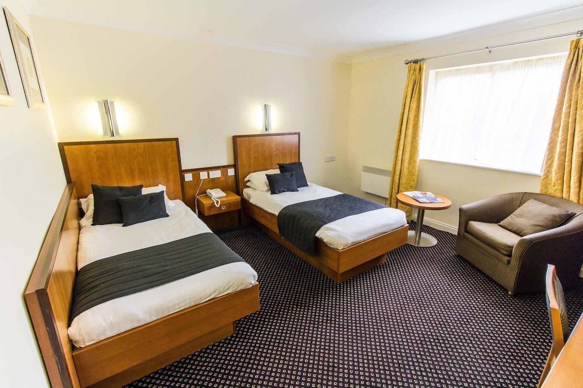 Padbrook Park Hotel 3*